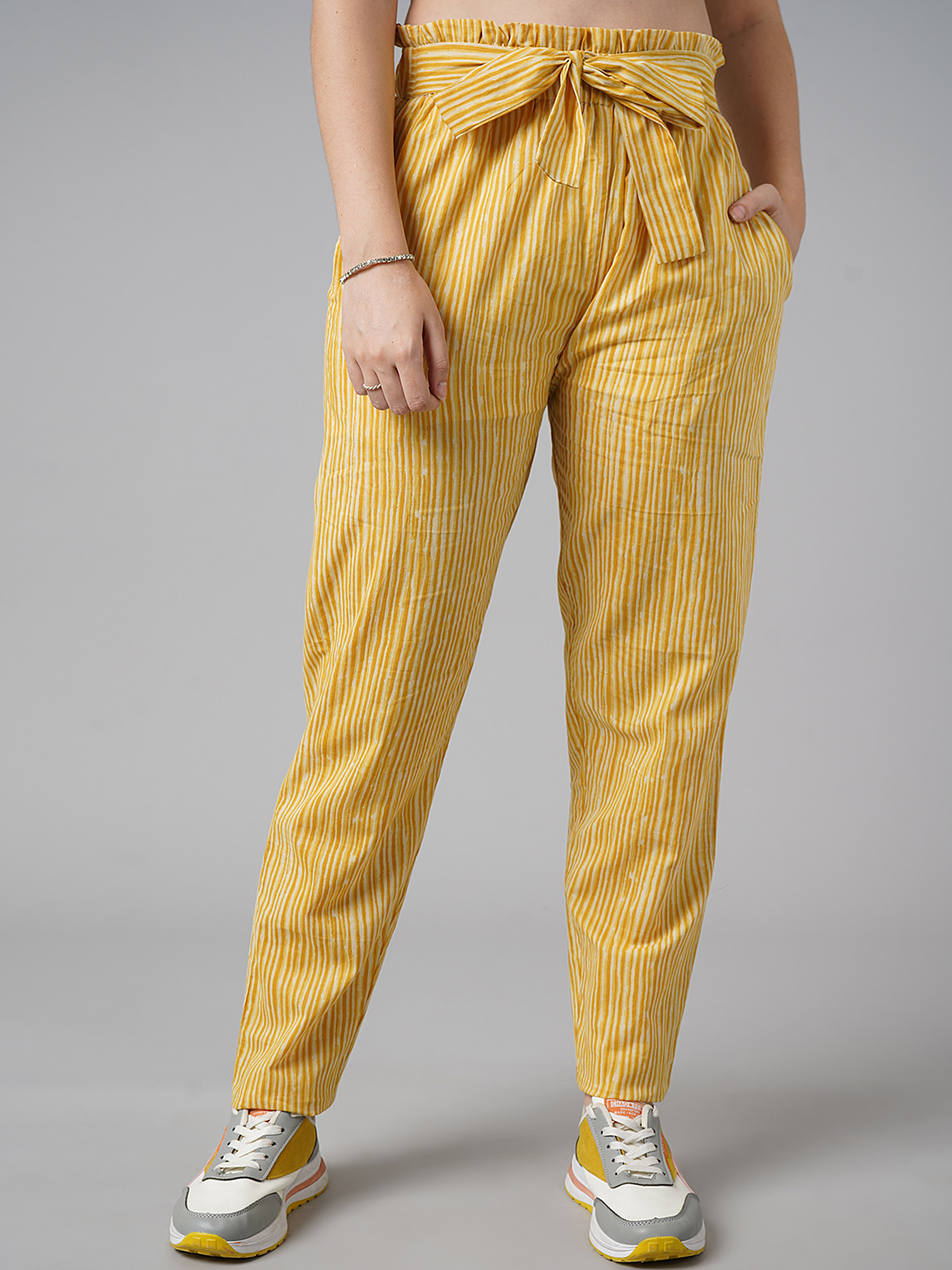 Cotton Plain Tensile Trouser For Women With Pocket Size 300